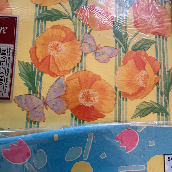 Vintage Wrapping Paper Sheets - Picture 9 of 11